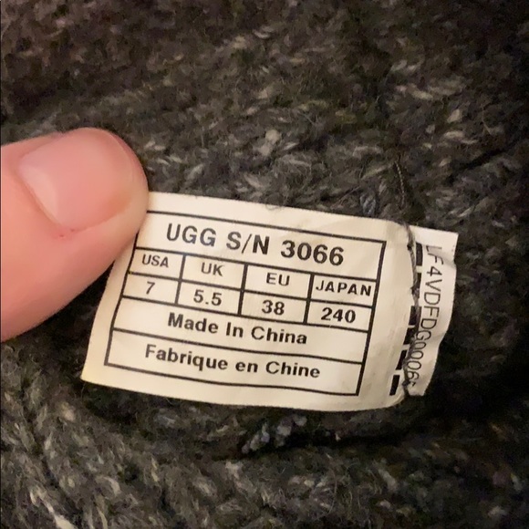 UGG Knit Boots - Picture 4 of 7
